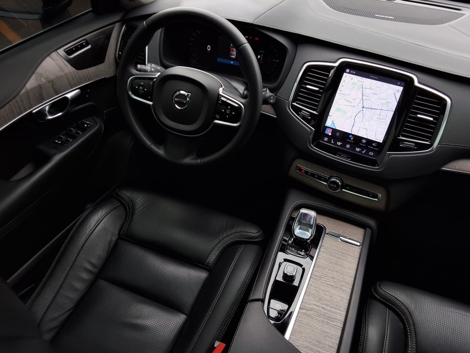 VOLVO XC-90