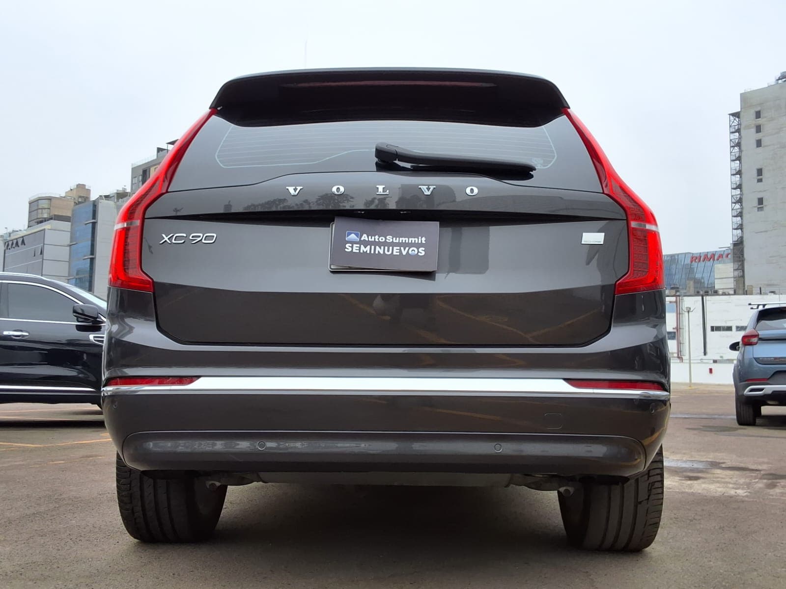 VOLVO XC-90