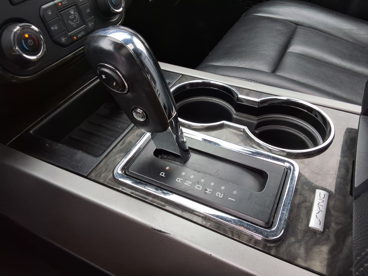 FORD EXPEDITION LIMITED